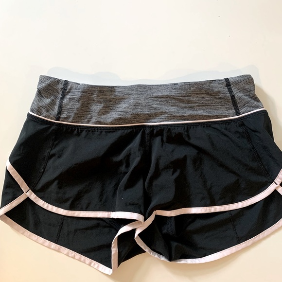 Lulu lemon speed short